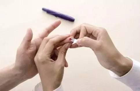 “糖友”测血糖，你知道选哪个手指测得最准吗？